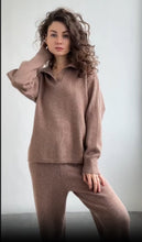 Load image into Gallery viewer, Solid Color Lapel Sweater Set for Women
