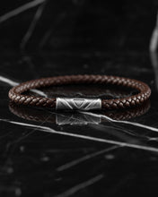 Load image into Gallery viewer, The Delta Single - Mocha and Silver
