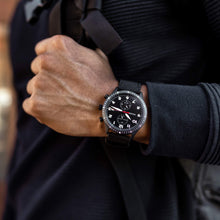 Load image into Gallery viewer, The Altitude - Matte Black/Red
