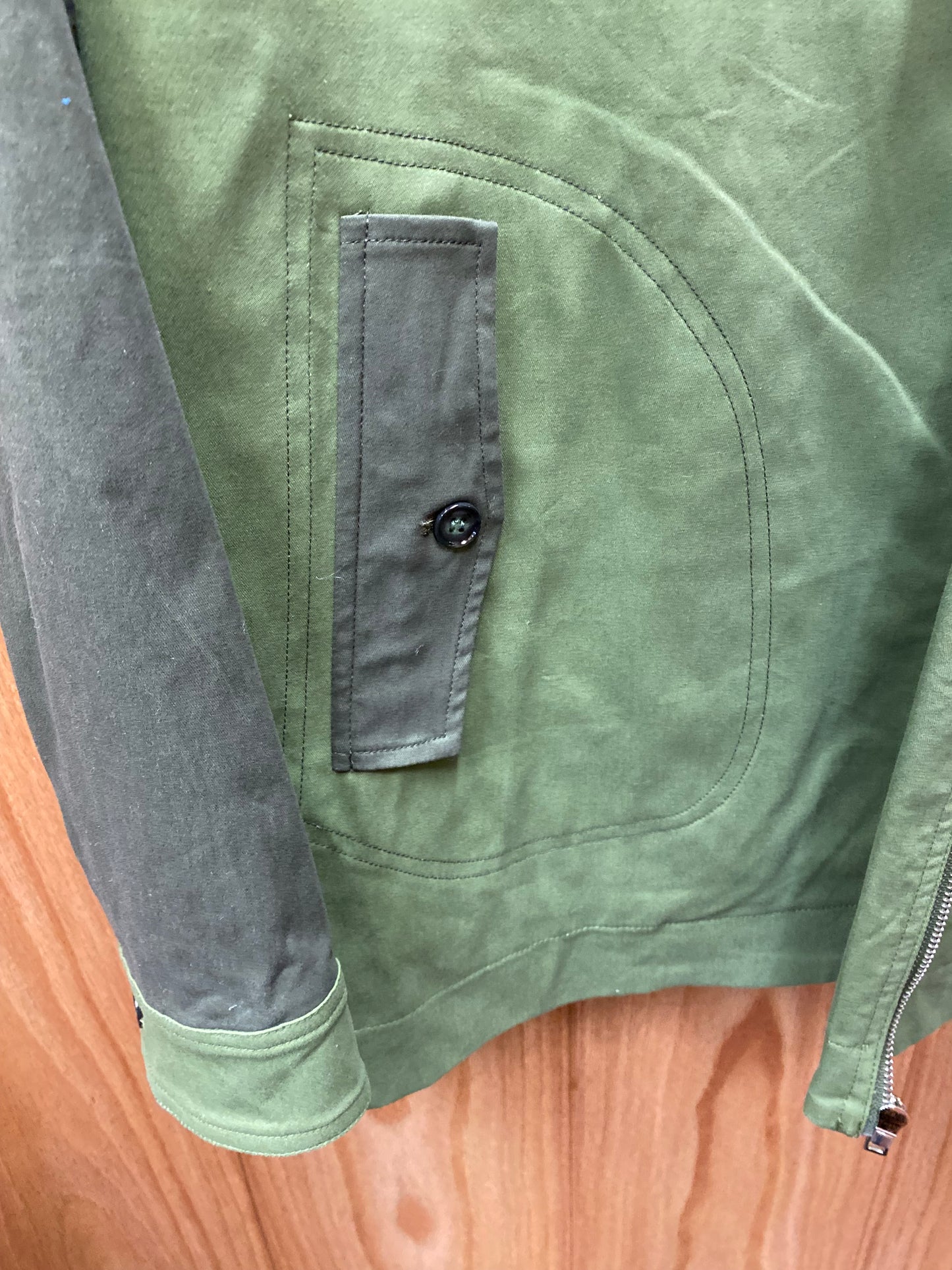 Steven Land Austin B202 Green Walking Suit