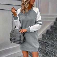 Load image into Gallery viewer, Women's Color Block Sweatshirt

