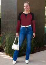 Load image into Gallery viewer, Two Tone Waffle Knit Crewneck Sweater
