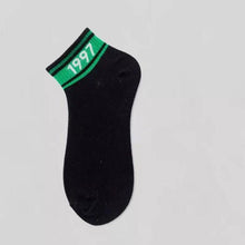 Load image into Gallery viewer, 1 Pairs Men Tide Socks Autumn And Winter Low-Cut Solid Color Cotton Socks Maple Leaf Boat Socks Hip-Hop Skateboard Short Socks Unisex Style Boat Socks For Men And Women
