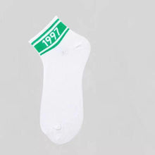 Load image into Gallery viewer, 1 Pairs Men Tide Socks Autumn And Winter Low-Cut Solid Color Cotton Socks Maple Leaf Boat Socks Hip-Hop Skateboard Short Socks Unisex Style Boat Socks For Men And Women
