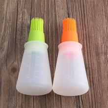 Load image into Gallery viewer, 1 Pcs Portable Silicone Oil Bottle with Brush Grill Oil Brushes Liquid Oil Pastry Kitchen Baking BBQ Tool Kitchen Tools for BBQ Silicone Oil Container with Brush Spray Bottle Oil Dispenser for Kitchen Cooking BBQ
