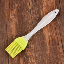 Load image into Gallery viewer, 1 Pcs Portable Silicone Oil Bottle with Brush Grill Oil Brushes Liquid Oil Pastry Kitchen Baking BBQ Tool Kitchen Tools for BBQ Silicone Oil Container with Brush Spray Bottle Oil Dispenser for Kitchen Cooking BBQ
