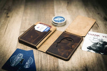 Load image into Gallery viewer, Federal Badge Wallet Small - Walnut
