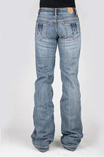 Load image into Gallery viewer, Tin Haul 460 Ella Fit Embroidered Pocket ( Denim Light Wash ) - Women's Jeans
