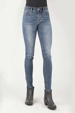 Load image into Gallery viewer, Tin Haul 515 Sunny Skinny Patched Pocket ( Denim Medium Wash) - Women's Jeans
