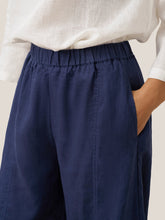 Load image into Gallery viewer, 100% Linen Classic Ankle Pants ZOE
