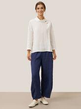 Load image into Gallery viewer, 100% Linen Classic Side Neck Top CORA
