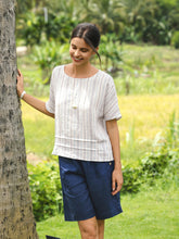 Load image into Gallery viewer, 100% Linen Pleated Striped Pullover Top VIA
