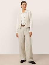 Load image into Gallery viewer, 100% Linen V-Neck Buttoned Closure Vest DELIA
