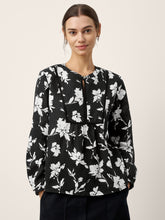 Load image into Gallery viewer, 100% Linen Floral Printed Gathered Pullover Top AMIYA
