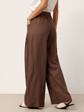 Load image into Gallery viewer, 100% Linen Sculpted Pleat Elasticated Back Relaxed Pants VERIDIANA

