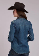 Load image into Gallery viewer, Stetson Leather Collar (Blue) - Women's Denim Shirt

