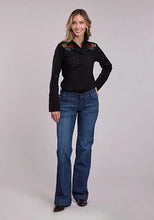 Load image into Gallery viewer, Stetson 2916 Eyelet Sleeves (Black) - Women's Western Shirt
