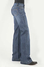 Load image into Gallery viewer, Stetson 214 Trouser Fit Pieced Back Pocket (Denim Medium Wash) - Women's Jeans
