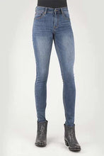 Load image into Gallery viewer, Stetson 902 High Waist Skinny Fit (Medium Wash) - Women's Jeans
