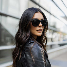 Load image into Gallery viewer, The Emery - Jet Black

