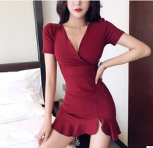 Load image into Gallery viewer, V-neck Bag Hip High Waist Slimming Fish Tail Dress
