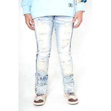 Load image into Gallery viewer, F1779 Shredded Stack Jeans - Light Wash
