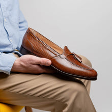 Load image into Gallery viewer, 14-580-CGN FRANCO Teju Lizard Tassel Loafer, Cognac
