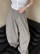 Load image into Gallery viewer, Retro Three-Dimensional Tailoring Workwear Wide-Leg Pants
