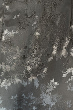 Load image into Gallery viewer, Floral midi skirt
