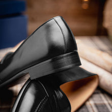 Load image into Gallery viewer, 15-203-BLK SAVANNAH Calfskin Penny Loafer, Black
