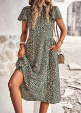 Load image into Gallery viewer, Floral dress

