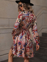 Load image into Gallery viewer, Printed long sleeve dress
