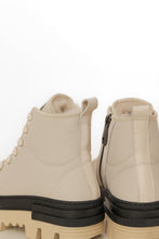 Load image into Gallery viewer, Aspen Genuine Shearling Lined Winter Boots
