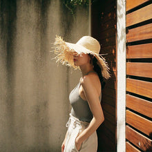 Load image into Gallery viewer, New Handmade Women Straw Sun Hats Large Wide Flat Top Wide Hat Beach Hat Lady Holiday Sun Protection Hat Girls Quality Natural Outdoor Sun Caps For Holiday Vintage Design Hat
