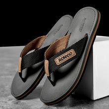 Load image into Gallery viewer, Comfortable Casual Summer Flip- Flops Men Beach Slippers Sandals Simple Luxury Design Indoor Non-Slip Black Flip Flops
