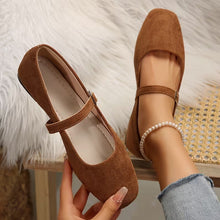 Load image into Gallery viewer, Women's Flat Vintage Mary Jane Pumps

