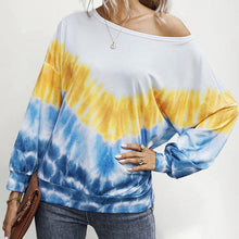 Load image into Gallery viewer, Women’s Gradient Pullover Hoodie
