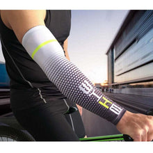 Load image into Gallery viewer, 1Pair Cool Men Cycling Running UV Sun Protection Arm Cover Protective Arm Sleeve Bike Sport Arm Warmers Arm Sleeves Hand Sleeves For Biking Cycling Golf Outdoor Sports Outdoor Arm Sleeves Arm Cover For Men
