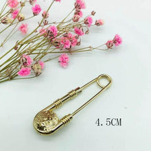 Load image into Gallery viewer, 1pc Alloy Double Lion Head Brooch Pin Fashion Safety Pins Women Waist Closing Men Suit Jacket Decoration Jewelry Retro Double Head Safety Pin Temperament Coat Pin
