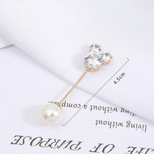 Load image into Gallery viewer, 1pcs Fashion Pearl Fixed Strap Charm Safety Pin Sweater Cardigan Clip Brooches Rhinestone Metal Jewelry Sweater Shawl Clips Faux Crystal and Pearl Pins for Fixing on Sweaters
