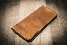 Load image into Gallery viewer, The Houstonian Long Wallet
