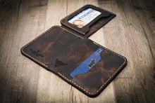 Load image into Gallery viewer, Minimalist Badge Wallet
