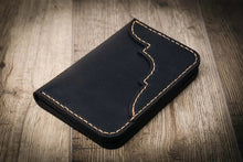 Load image into Gallery viewer, Western Vertical Wallet - Black
