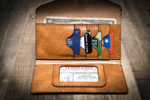 Load image into Gallery viewer, Sugar Land Clutch Wallet
