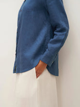 Load image into Gallery viewer, 100% Linen Button-Front Shirt with Extended Hem JOVAN
