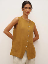 Load image into Gallery viewer, 100% Linen Arc-Placket Button-Front Vest ELFRIDA

