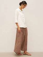 Load image into Gallery viewer, 100% Linen Peter Pan Collar 3/4 Sleeve Shirt ASTRID
