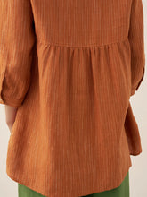 Load image into Gallery viewer, 100% Linen Round Neck Artistic Stripe Top FLORENCE

