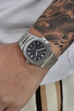 Load image into Gallery viewer, Mod Nautilus Silver Black

