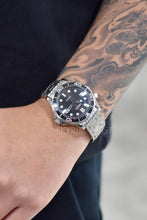Load image into Gallery viewer, Mod Seamaster Silver Black

